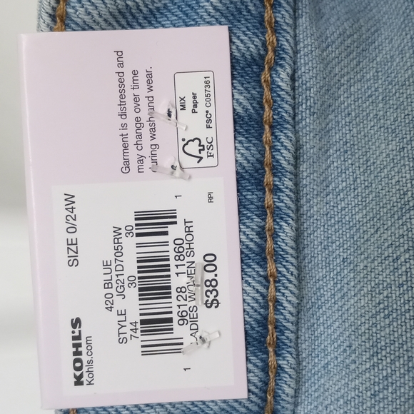 New with tags Super High Rise Bermuda shorts 0/24W - Picture 5 of 6